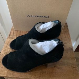 New Lucky Brand Shoes Size 9